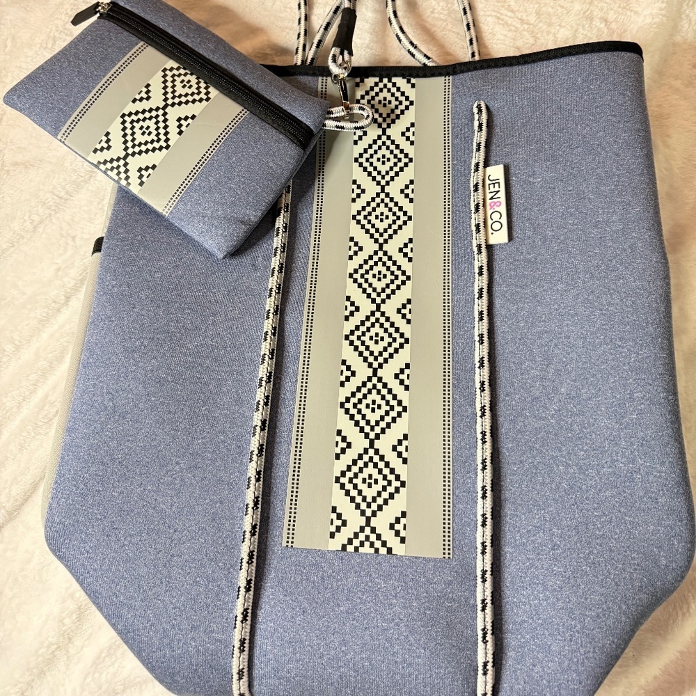 Jen & CO - Annabella Aztec Neoprene Tote with removable pouch - Picture 4 of 13